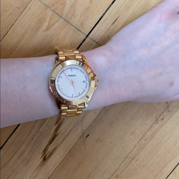 Fossil Watch - Picture 3 of 6